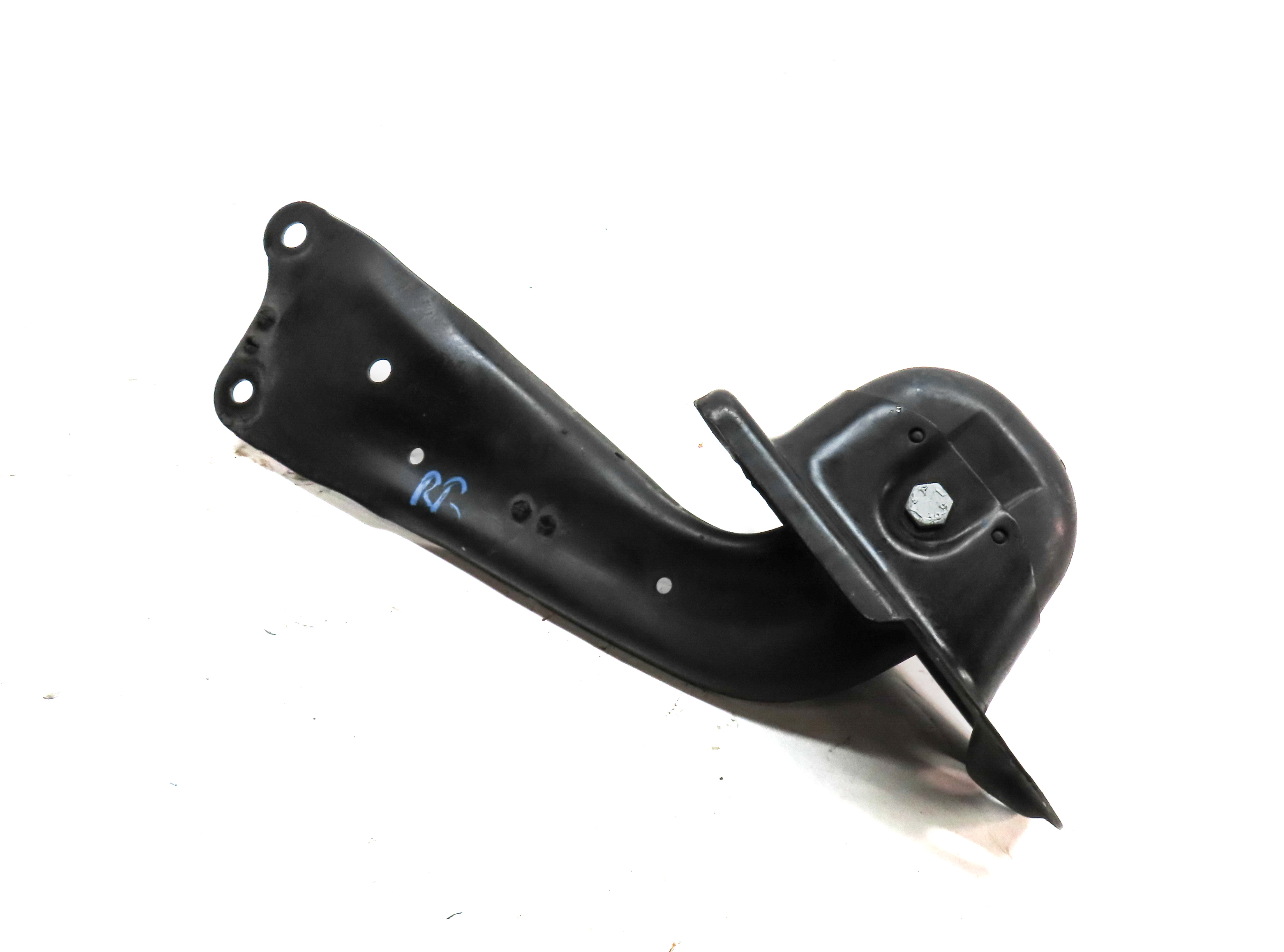 2015-2019 AUDI VW GOLF / A3 S3 RS3 TT (8V MK3) RIGHT PASSENGER REAR TRAILING ARM — exact item pictured